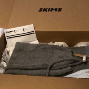 NWT Skims Cozy knit jogging pants